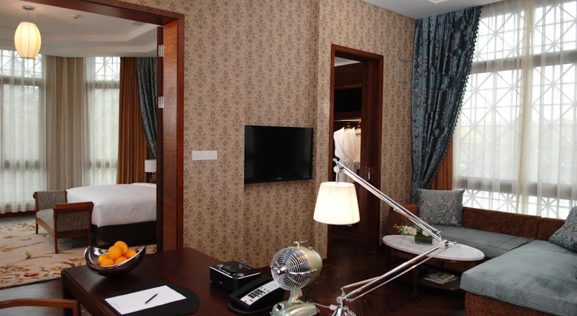 Fondney Hotel Shanghai Necc Hongqiao Airport T2 Buitenkant foto